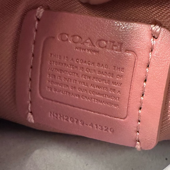 Coach Kitt Messenger Crossbody Bag in Color Vintage Pink with Gunmetal Hardware - Picture 5 of 8